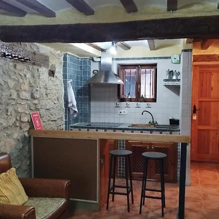 Casa Rustica En Villafranca Del Cid Con Vistas A La Montana 