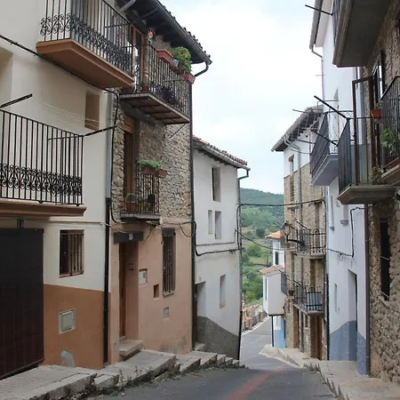 Casa Rustica En Villafranca Del Cid Con Vistas A La Montana 