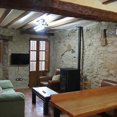 Casa Rustica En Villafranca Del Cid Con Vistas A La Montana 